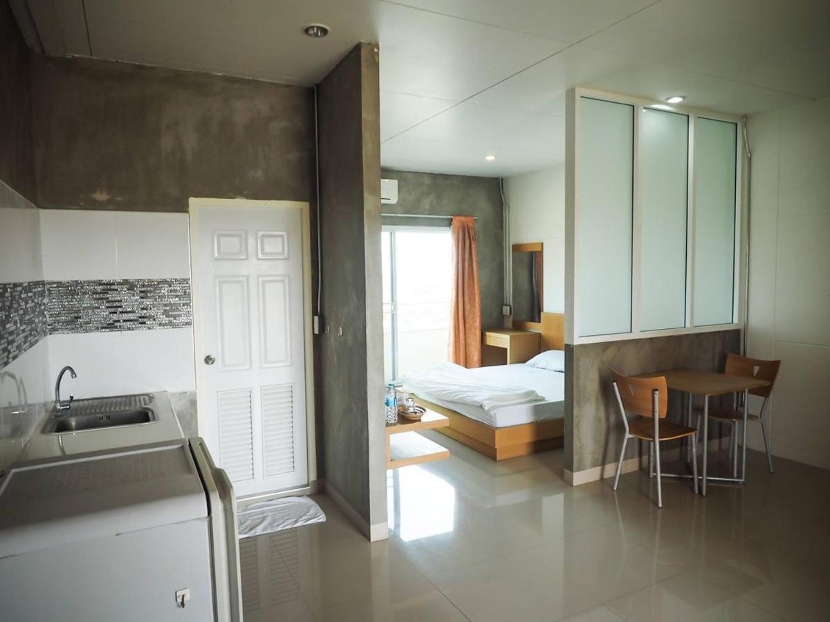 The View Residence Bangkok Buitenkant foto